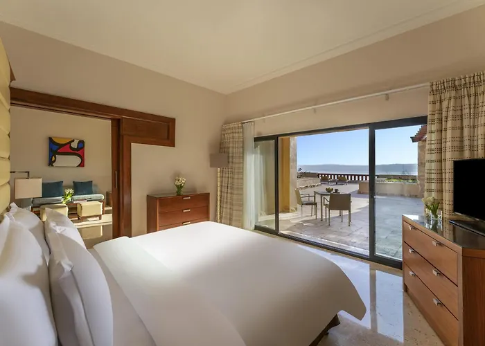 Moevenpick Resort & Spa Dead Sea Sweimeh